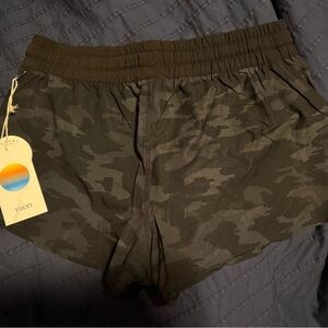 Vuori Camo Shorts
